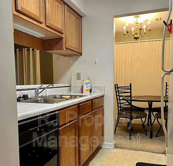 5656 Encino Cv #2 — Photo 5