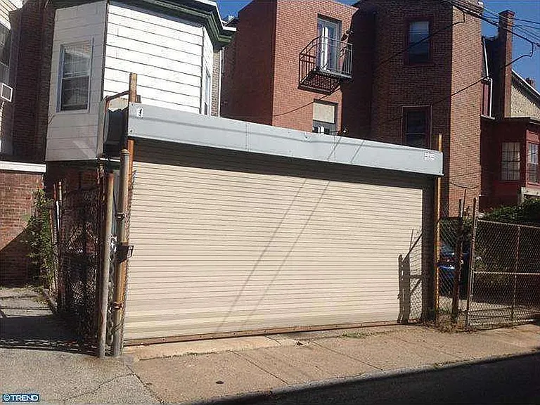 1528 Pine St — Photo 6