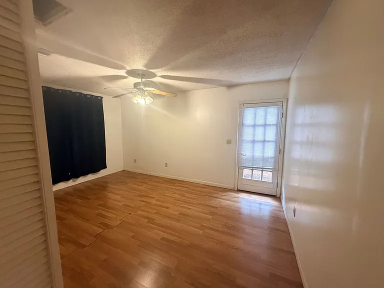 1706 Azalea Dr #637-D — Photo 4