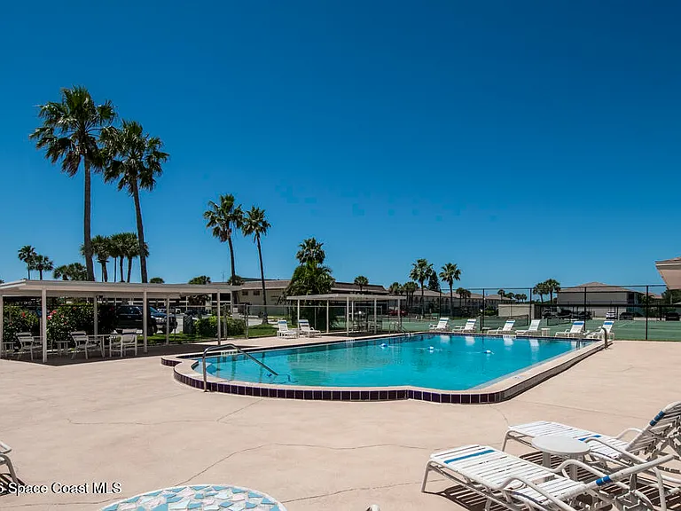 500 Palm Springs Blvd #804 — Photo 23