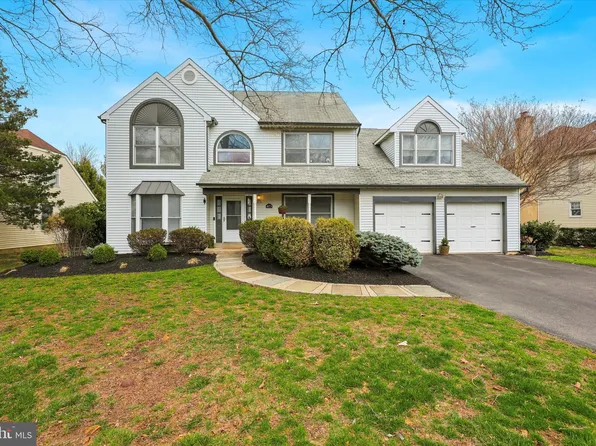 473 S Sweet Gum Ln, Lafayette Hill, PA 19444