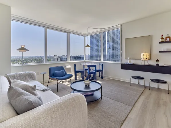 36 Journal Square image 1 of 6