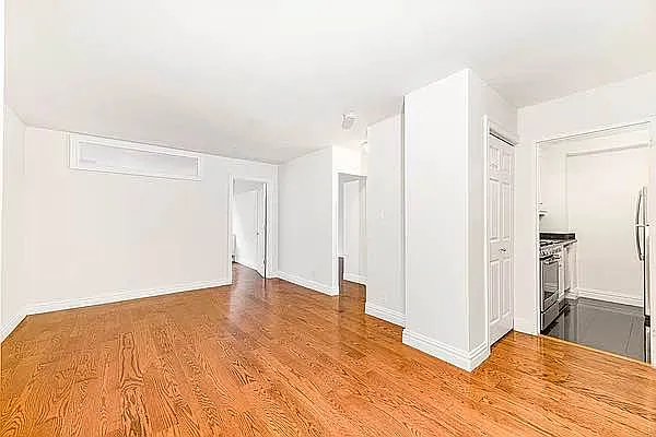 Rented by REAL New York | media 19