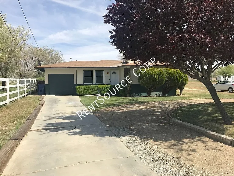44644 20th St W — Photo 1