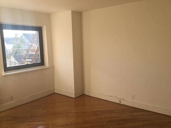 3rd image of 20516 42nd Ave #2C