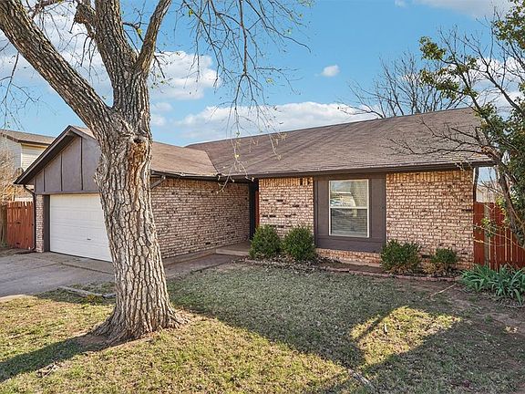 2nd image of 1212 Kings Ct
