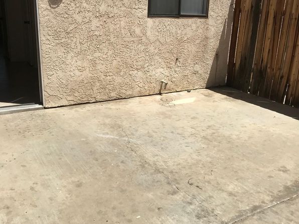 38675 12th St E APT 2, Palmdale, CA 93550