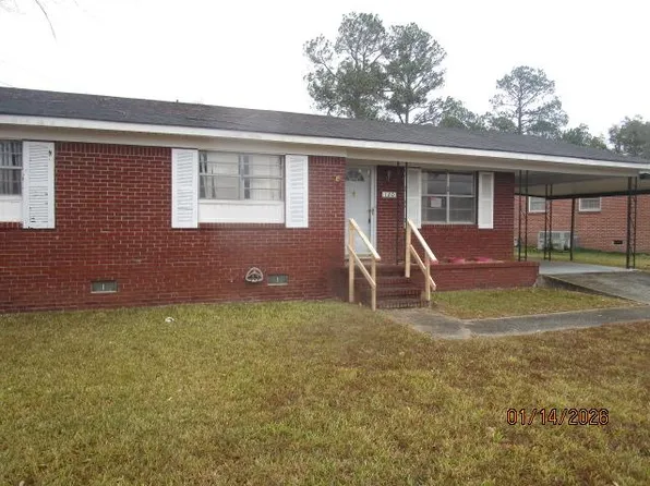 120 Donna Dr, Sylvester, GA 31791