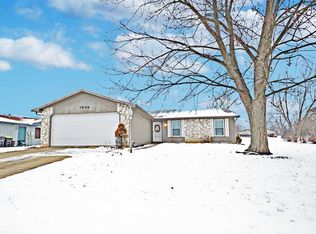 1904 Northbury Ct, Fort Wayne, IN 46818