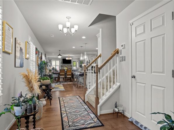 3391 Rock Creek Villa Dr, Quinton, VA 23141