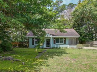 321 Hollywood Dr, Charleston, SC 29407