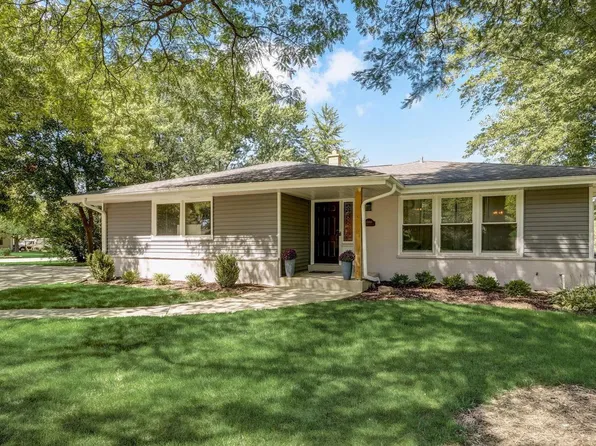 15860 Fieldbrook DRIVE, Brookfield, WI 53005
