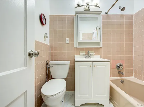 161-10 84th Avenue image 30 of 44