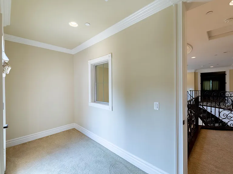 1801 S 2nd Ave — Photo 35
