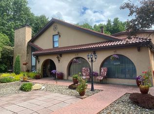 709 Warner Rd SE, Brookfield, OH 44403