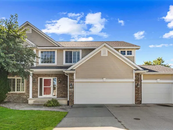 3022 Beckley St, Ames, IA 50010