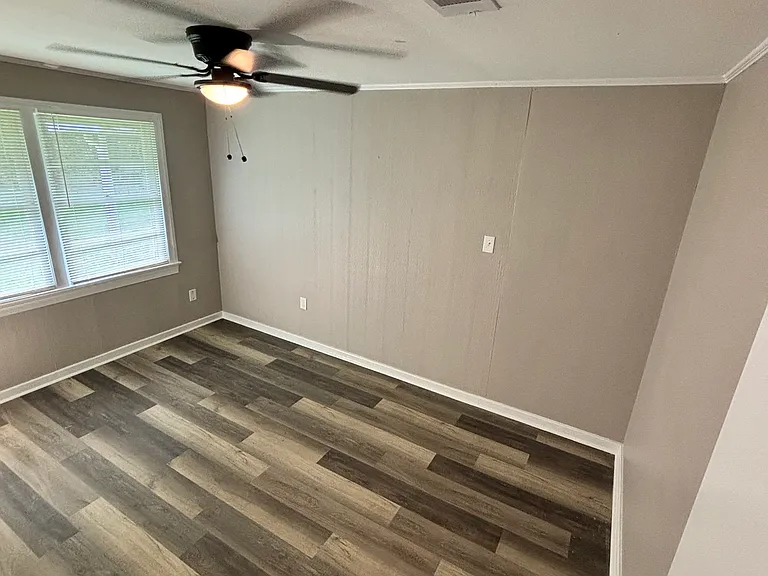 5337 Beechwood Dr — Photo 9