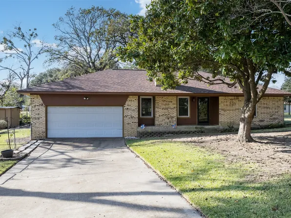 15689 Watson Dr, Kemp, TX 75143