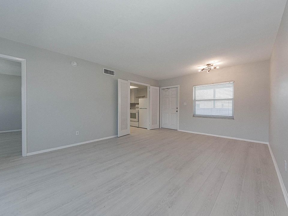 1st image of 2545 Indian River Blvd #A7