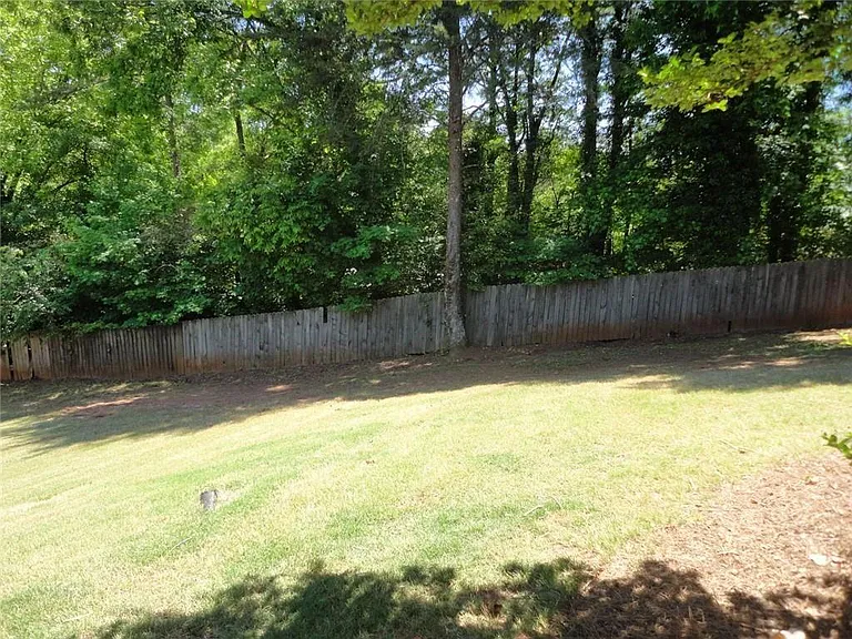 403 Northdale Ct — Photo 14