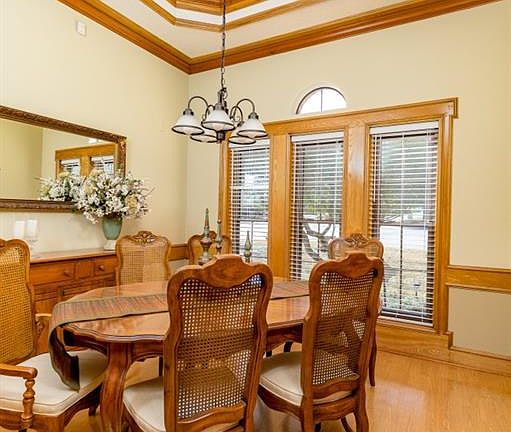 4th image of 547 Indian Creek Dr