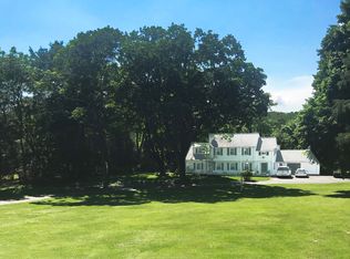 215 E Saddle River Rd, Saddle River, NJ 07458