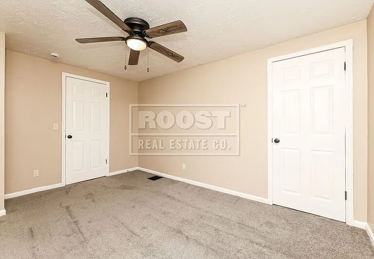 103 N Clairmont Ave — Photo 6