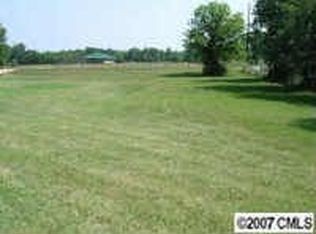 3866 N Highway 16, Denver, NC 28037