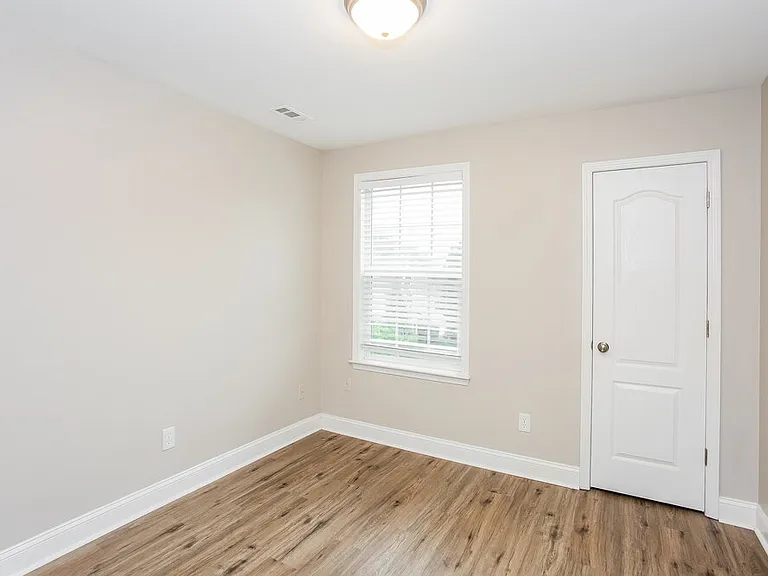 6905 Brandon Chase Ln — Photo 12