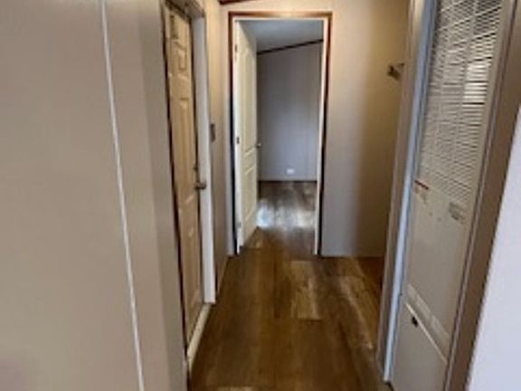 3rd image of 154 Evergreen Dr