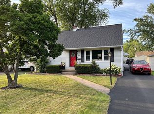 740 Oneida St, Lewiston, NY 14092