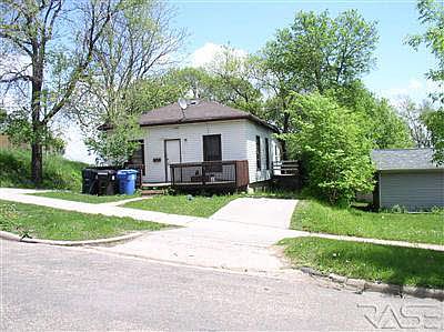 1st image of 714-718 N Dakota Ave