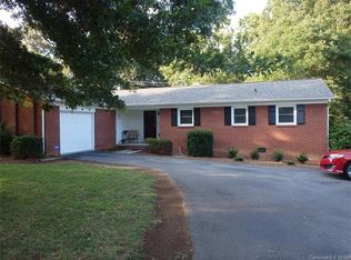 122 Shadowbrook Rd, Mount Holly, NC 28120
