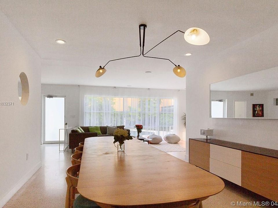 1st image of 5811 La Gorce Dr