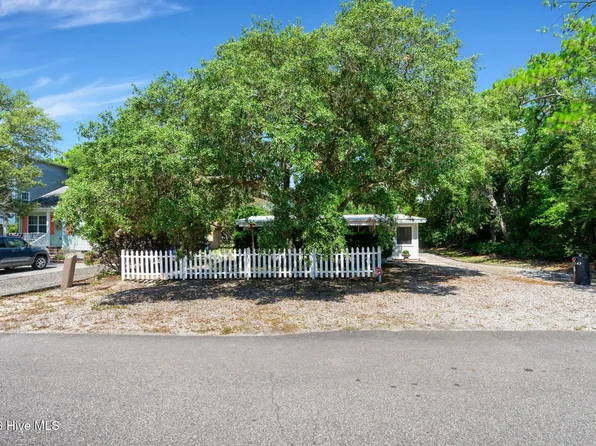 147 NW 10th Street, Oak Island, NC 28465
