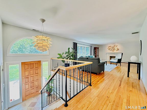 2nd image of 3 Susan Court