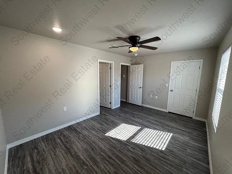 2109 Bobwhite Ct. — Photo 10