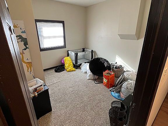 4th image of 209 S Pearl St