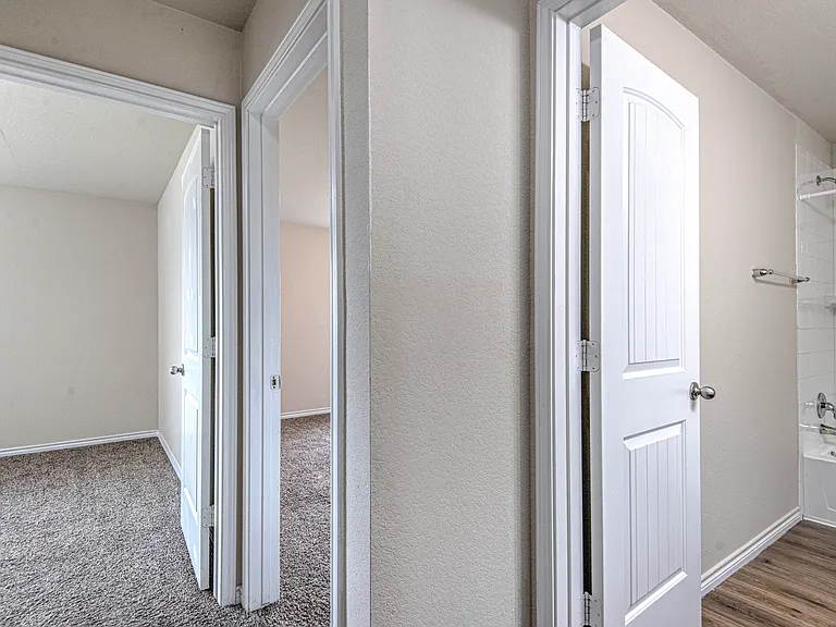 6107 Lavaca Dr — Photo 29