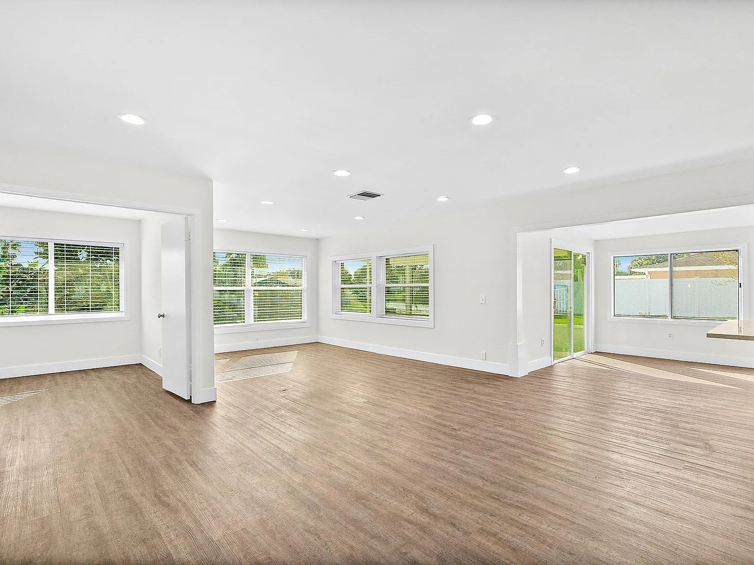3 bed, 1501 sqft, $2,700 — Photo 4