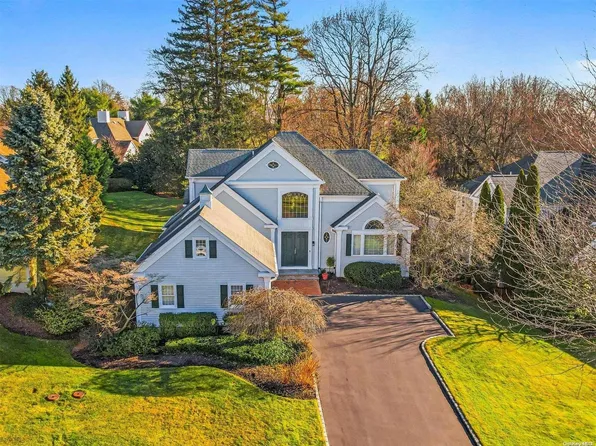 7 Meadow Lane, Manhasset, NY 11030