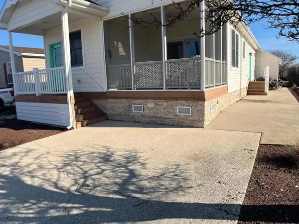112 Sandy Hill Dr, Ocean City, MD 21842