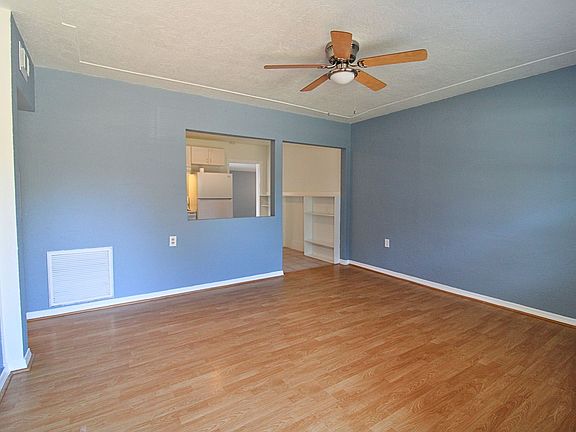 3rd image of 7680 57th St N