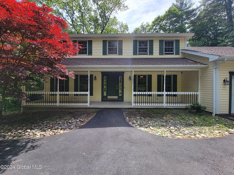 3rd image of 54 Canterbury Road