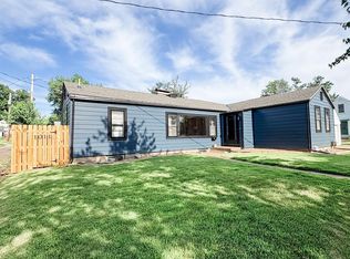 1011 S 20th St, Quincy, IL 62301