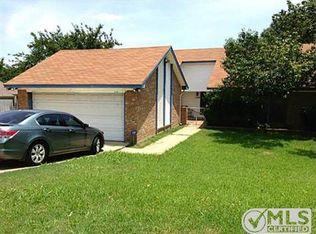 1745 Queen St, Fort Worth, TX 76103