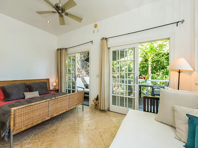 3663 Diamond Head Rd — Photo 25