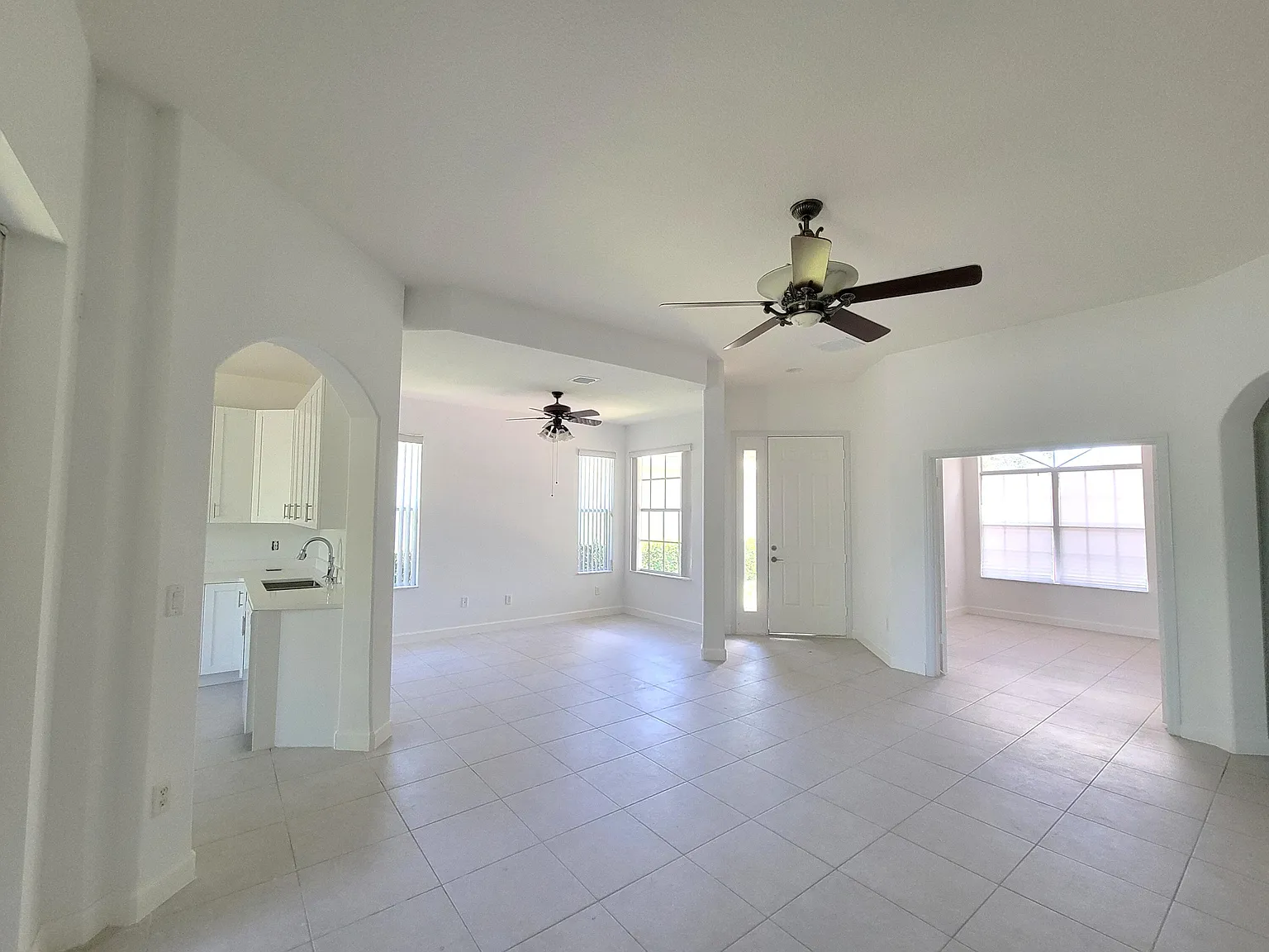 3 bed, 2.0 bath, 1529 sqft, $2,350 — Photo 4