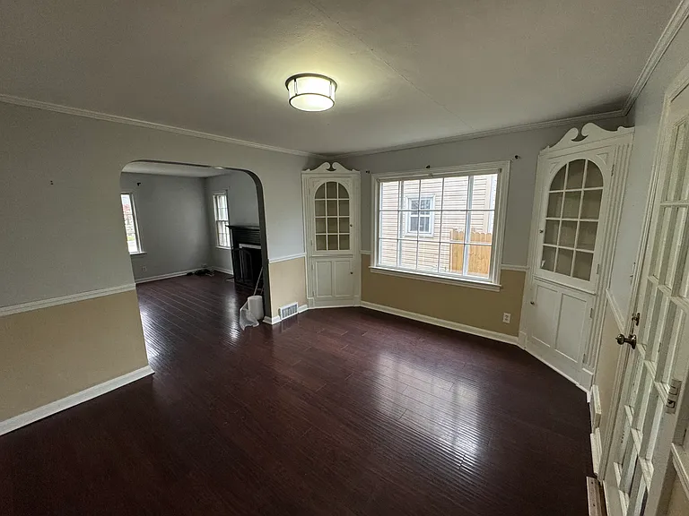 1134 Colonial Blvd NE — Photo 11