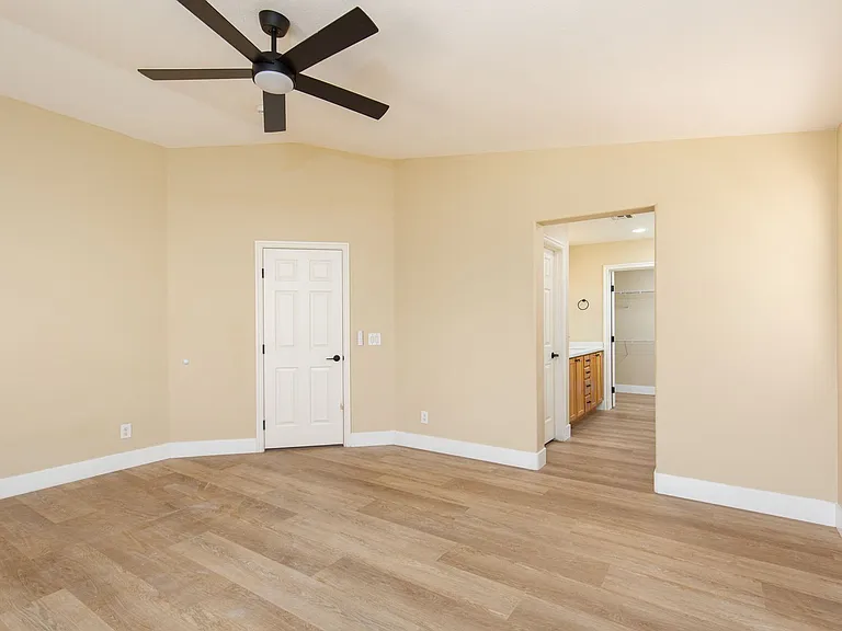 8723 Evan Lilas St — Photo 19